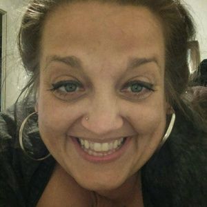 Meet your Posher, Sabra